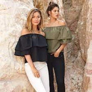 NWT Mud Pie Ezra OTS Top in Black - Size M